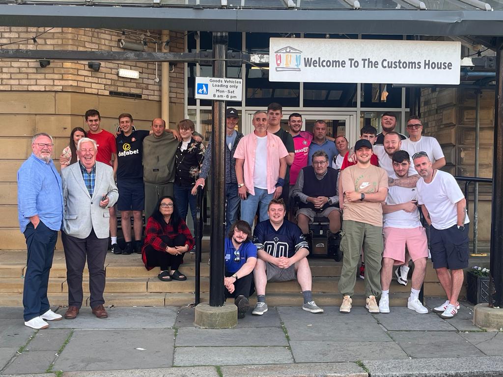 Fans Hub to The Customs House for Wearmouth Bridge Play